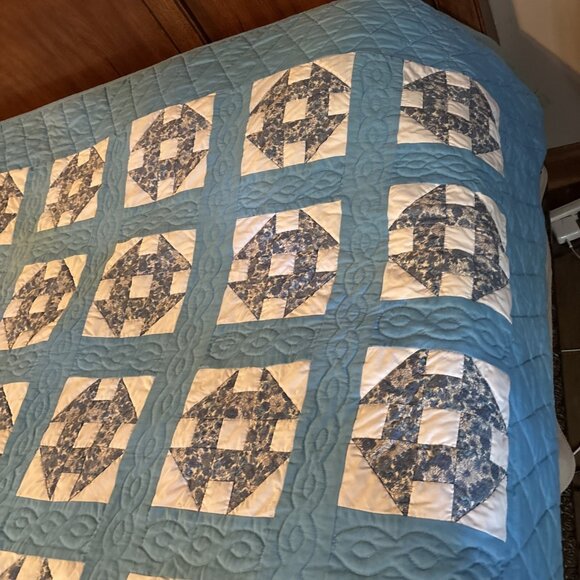 Homemade 8 Point Quilt Aqua Blue Size King Bedspread  97 X 85 Monkey Wrench - Picture 3 of 9